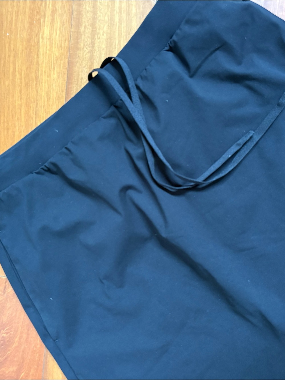 Uniqlo Black AIRism Drawstring Skirt
